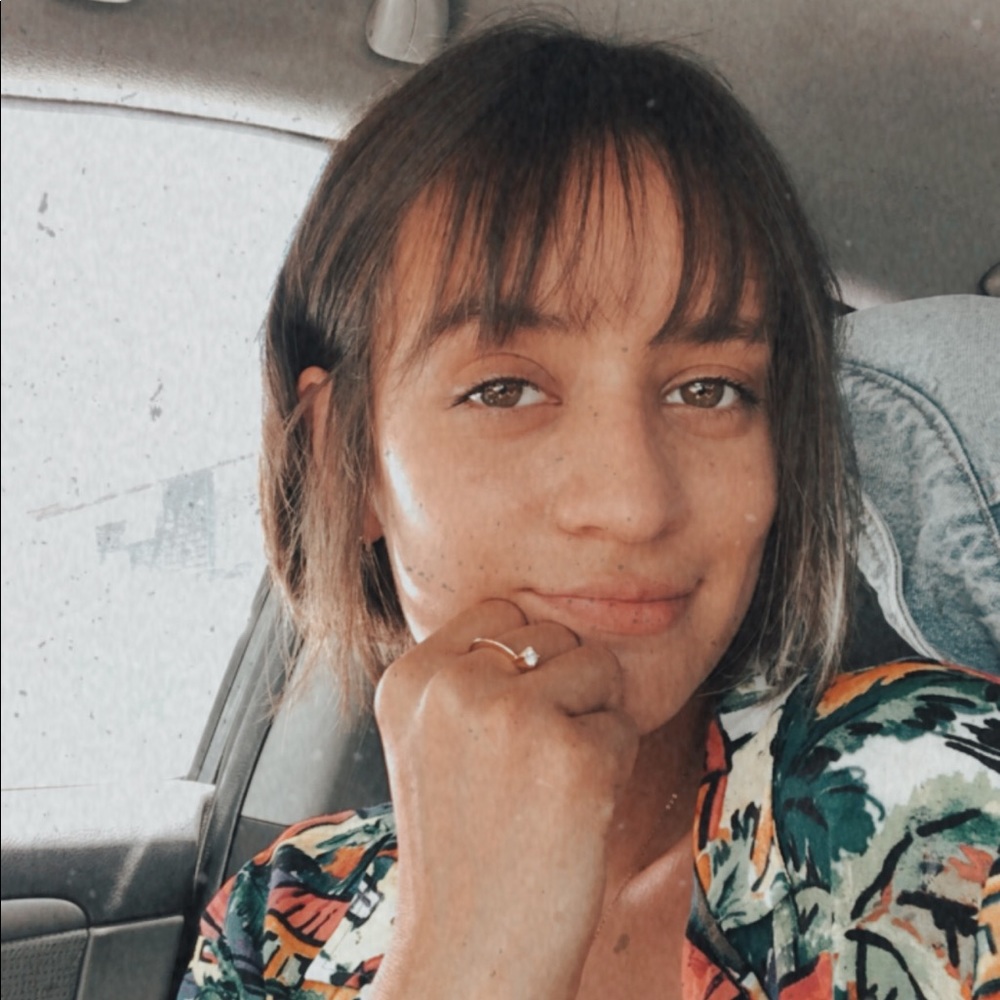 Meet your Posher, Jonelly